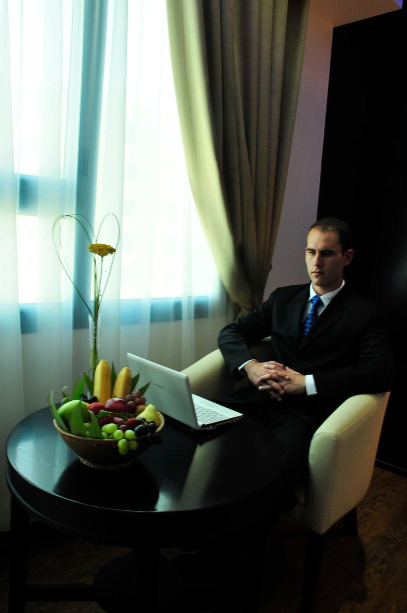 The Olive Hotel, Juffair Манама Екстер'єр фото