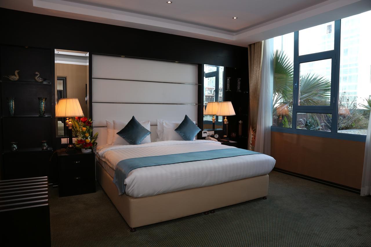 The Olive Hotel, Juffair Манама Екстер'єр фото